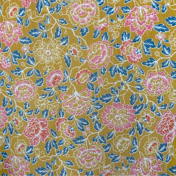 Gorgeous Textured Shawl - Picture 8 of 9